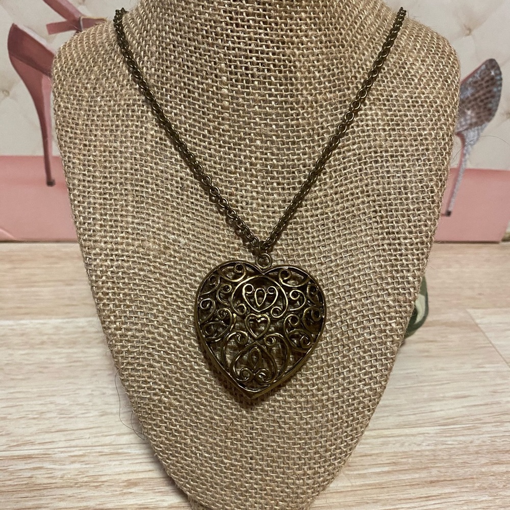Long heart necklace